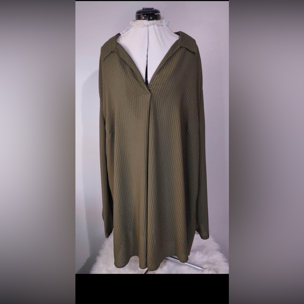 2X LTS Size 22 - 24 Green Blouse Boutique Lightweight 26” pit-pit flowing C4227